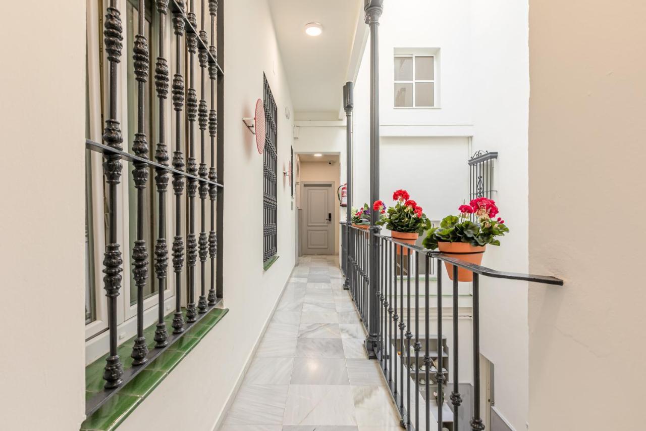 Nuea Alameda Hotel Seville Exterior photo